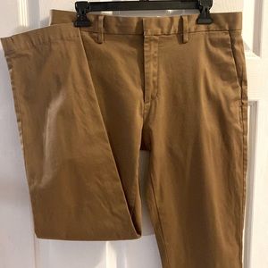 Banana Republic - Men's Chinos - Size 32x32 - Mason Athletic Tapered Fit
